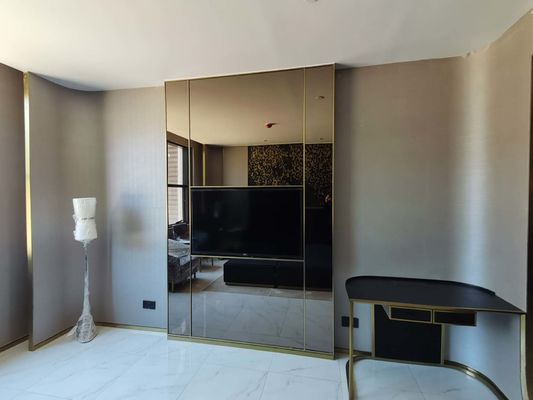 Laminate Veneer Hotel Room TV Cabinet Stand Unit For Villa Club